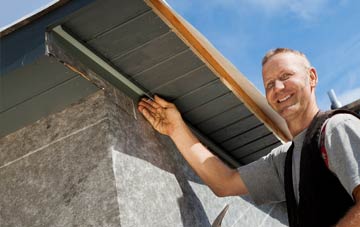 soffit installation Hoggards Green