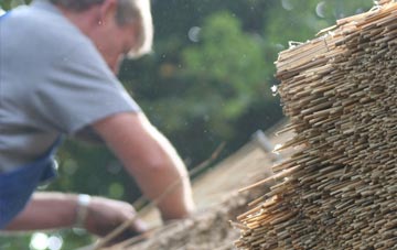 professional Hoggards Green thatchers